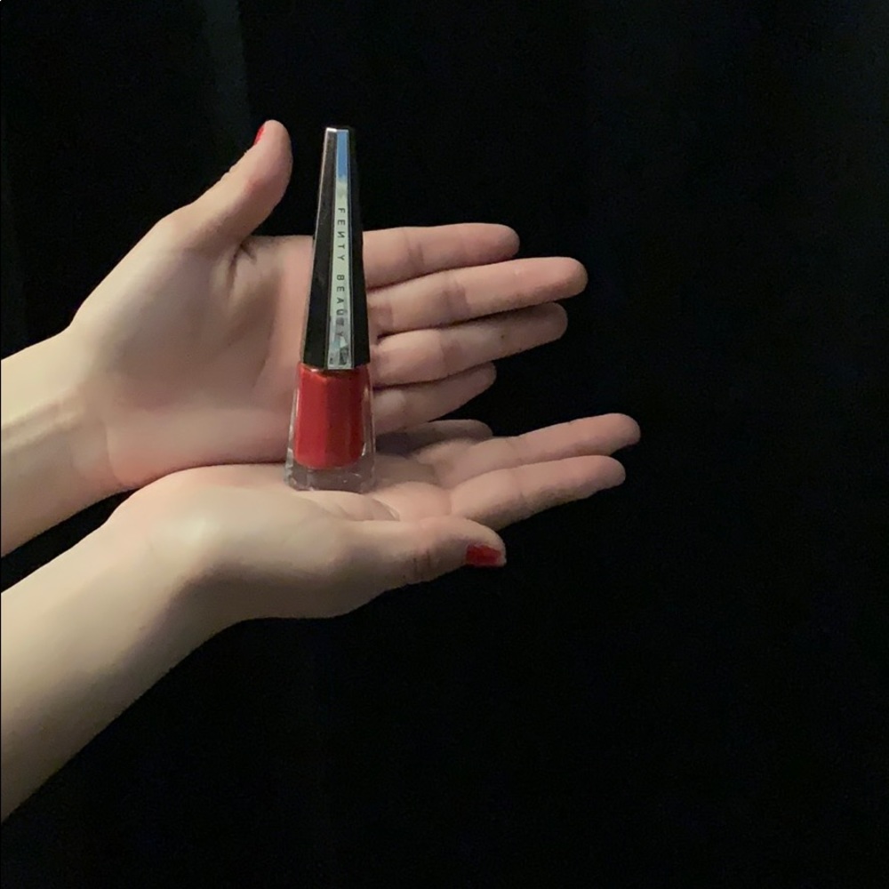 Fenty Beauty stunna Lip paint